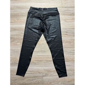 Curves and Combatboots Made in‎ the USA Black Metallic V Waist Leggings (XXL)
